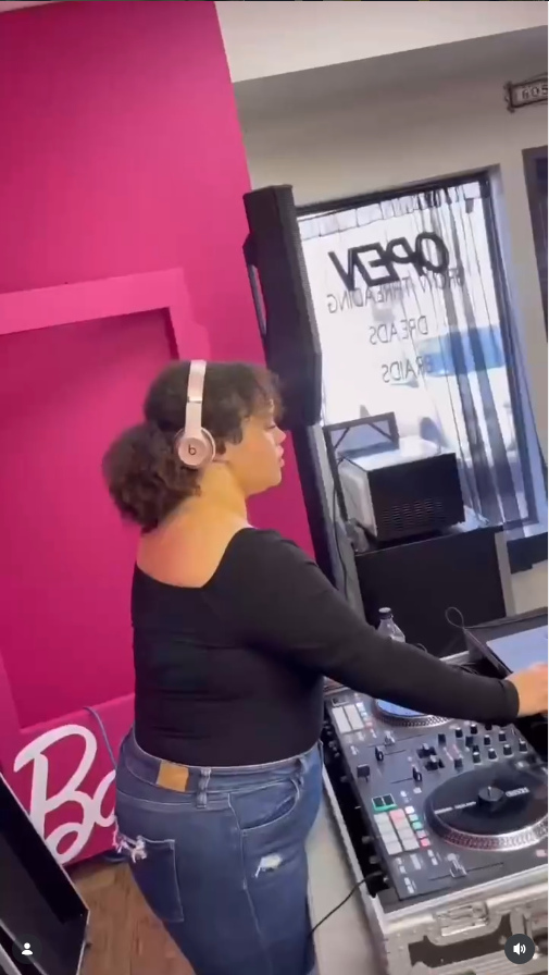 DJ Cookie open performance