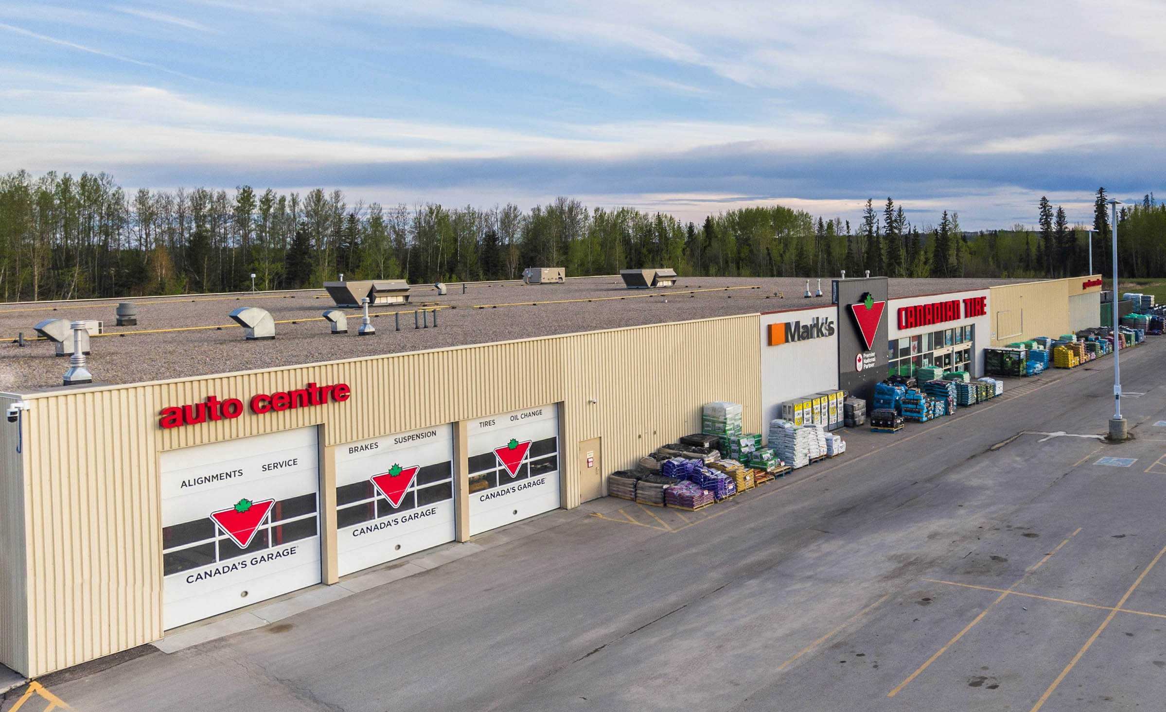 Aerial view of Canadian Tire store