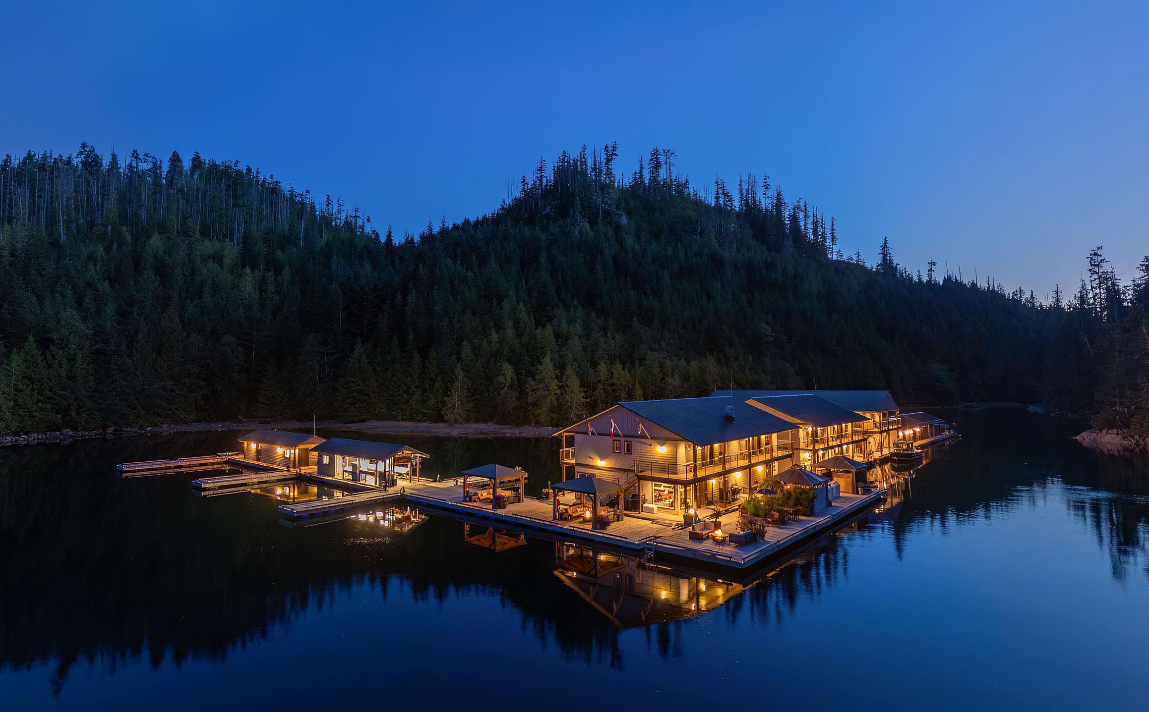 Nootka Marine Adventures floating resort