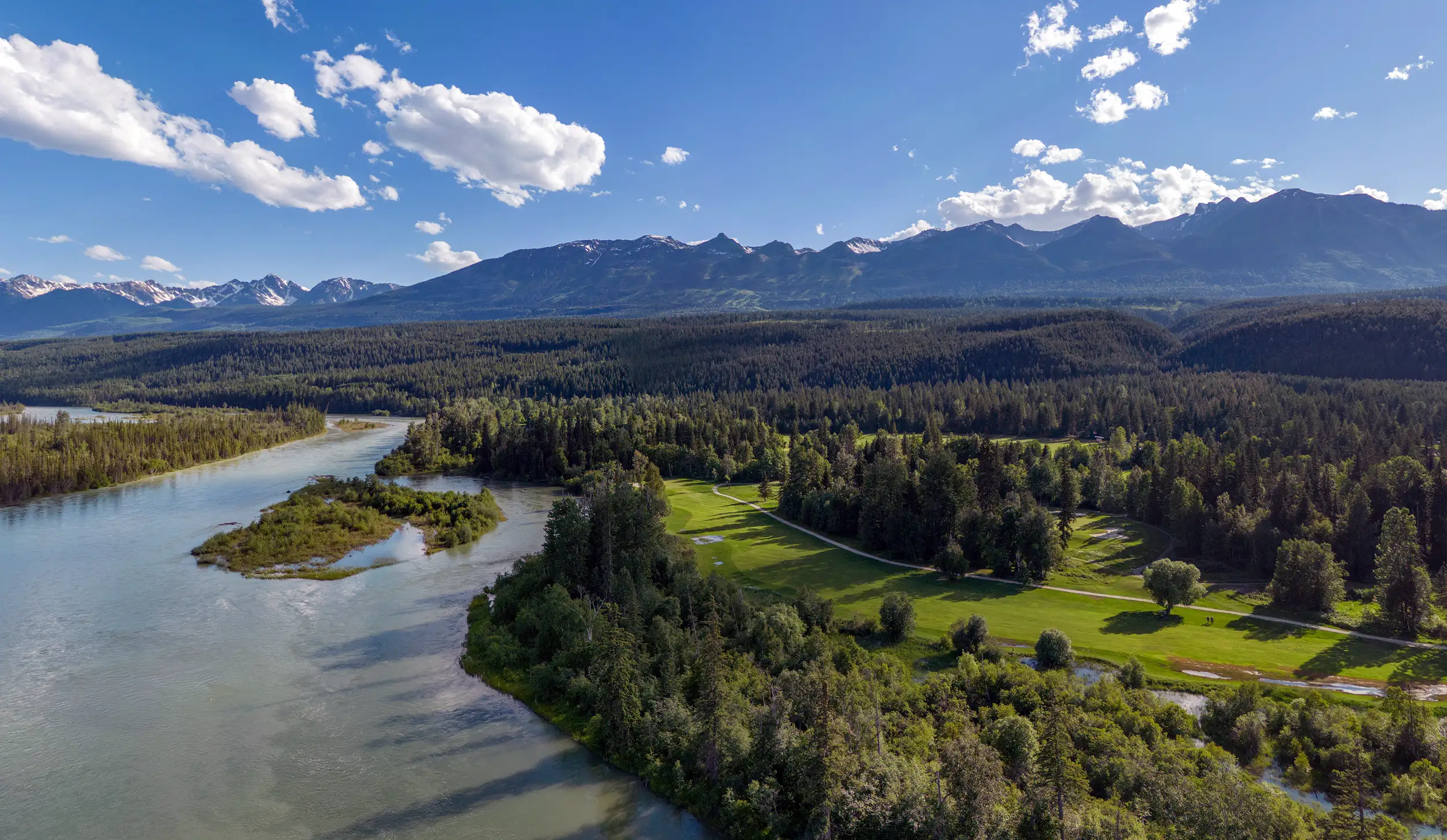 Golden Golf Club