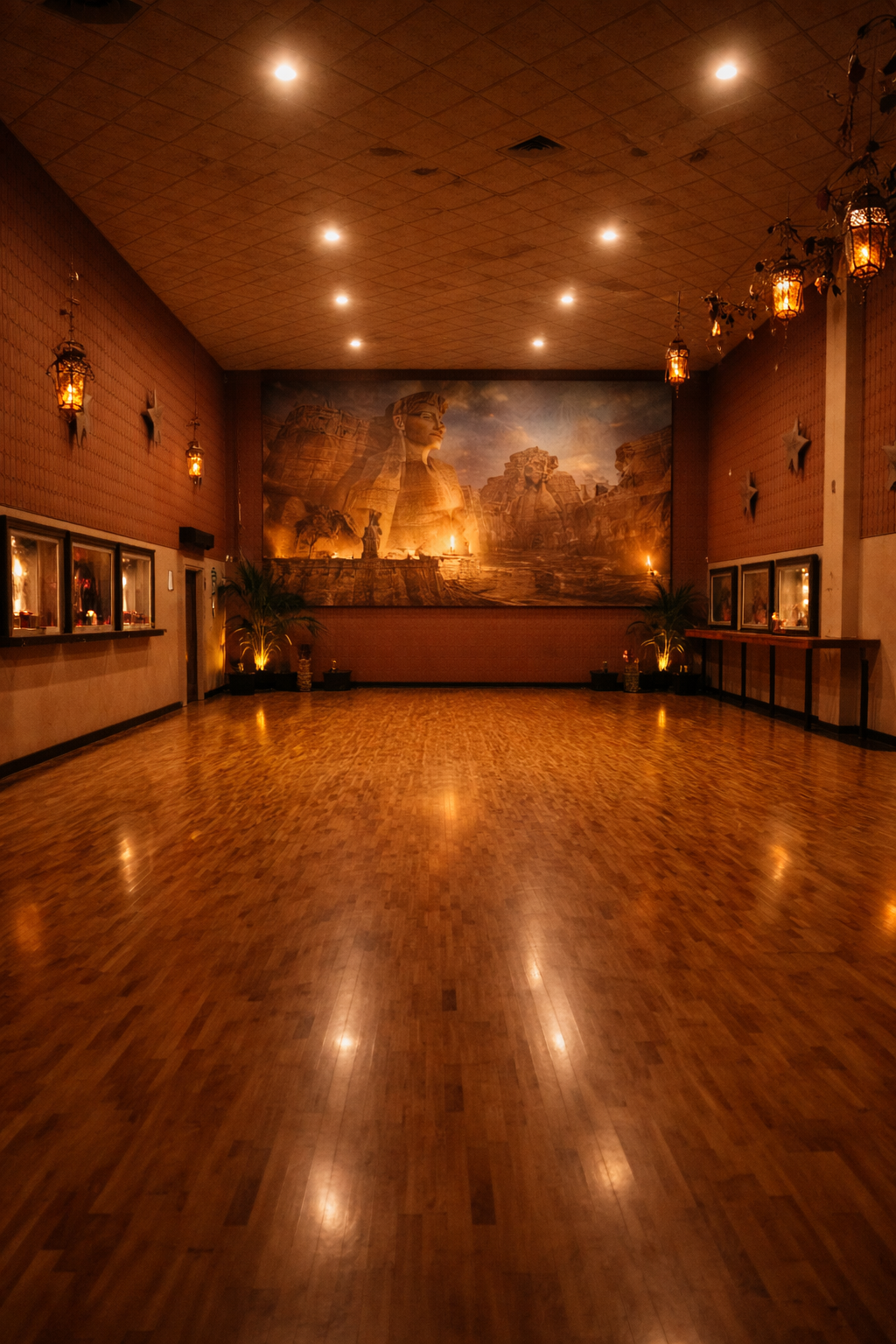 The 418 Project — intimate arts venue in Santa Cruz with ambient lighting